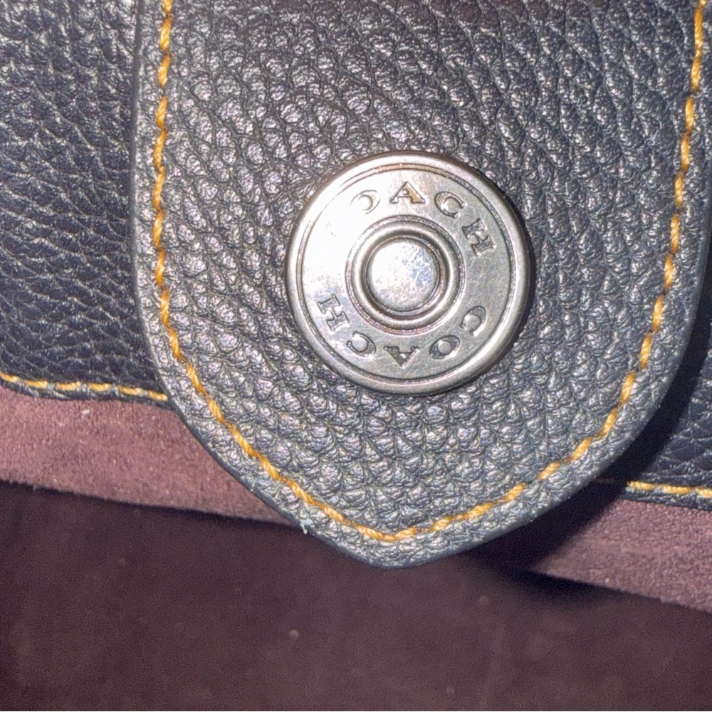 Coach 2019 Field Tote 40 with Yellow Rocket Design w dust bag - Picture 10 of 12